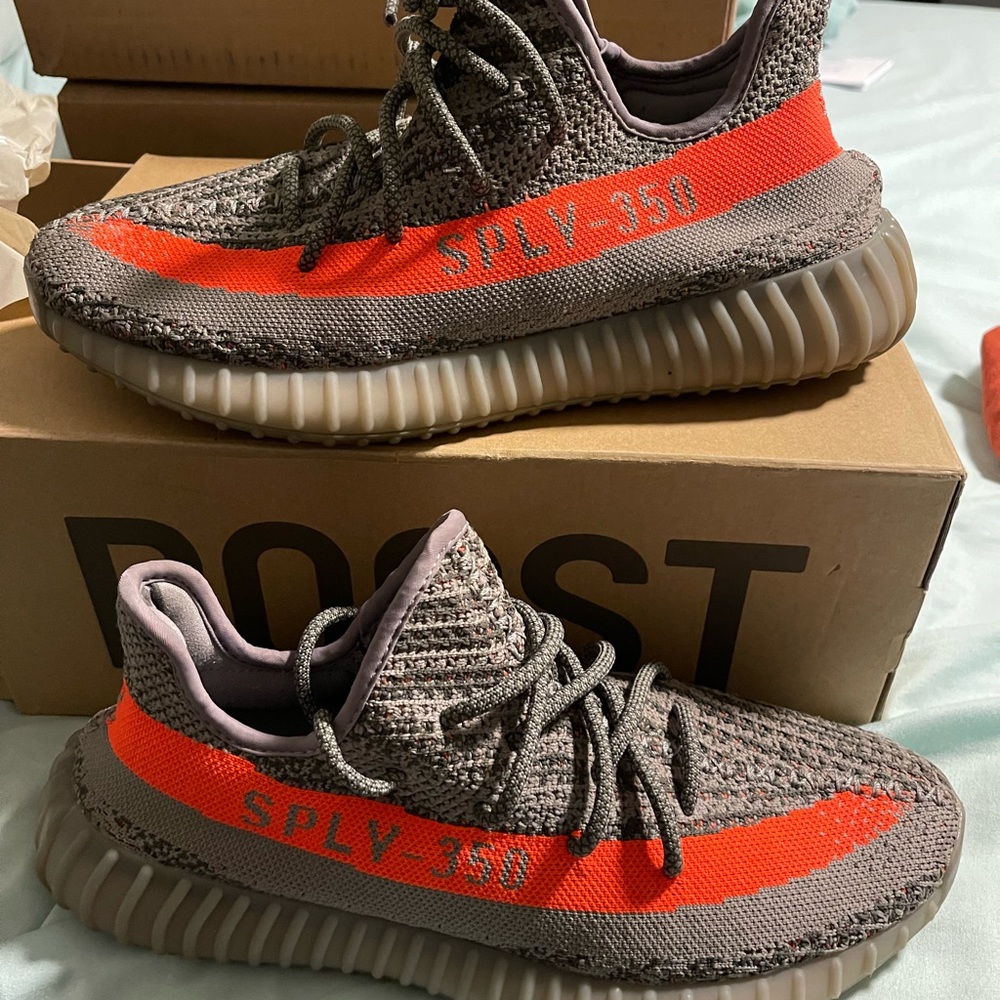 Adidas Yeezy Boost 350 V2 Beluga sz 10 Barely Worn BB1826 in very good condition